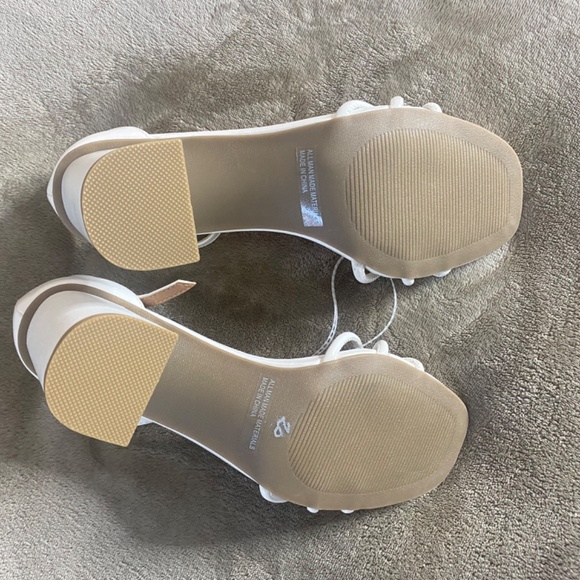 White Block Heelsq - Picture 4 of 4